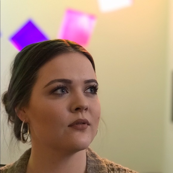 Meet your Posher, Paige - Picture 1 of 1